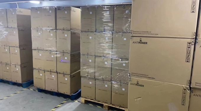 SE 13t 13.5t 14t 14.5t 16t de máquina S9 S9I S9j s9k del minero de Asic con la fuente de alimentación 0